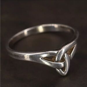 Signed Vintage Irish Celtic Eternity Ring